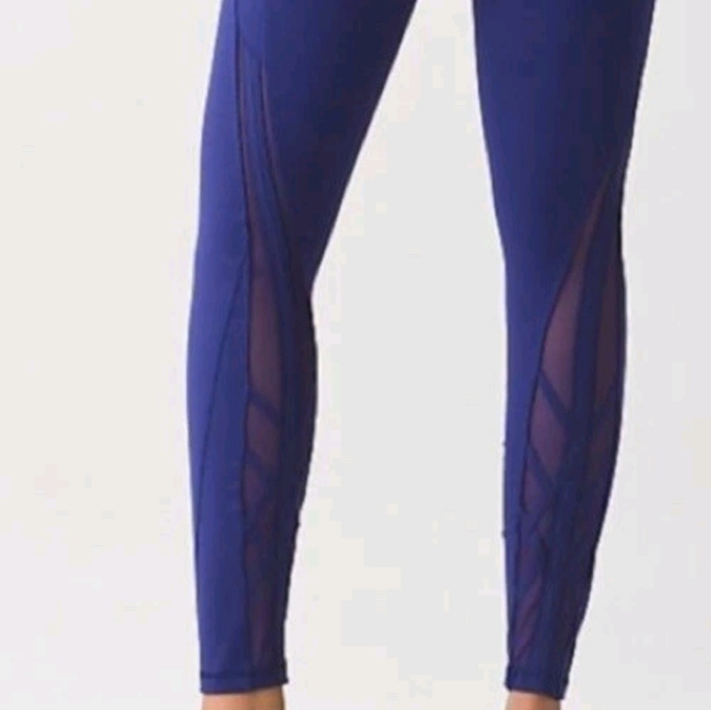 Lululemon Athletica Women's Essential Rhythm Emperor Blue Leggings Size 6 - Picture 3 of 12